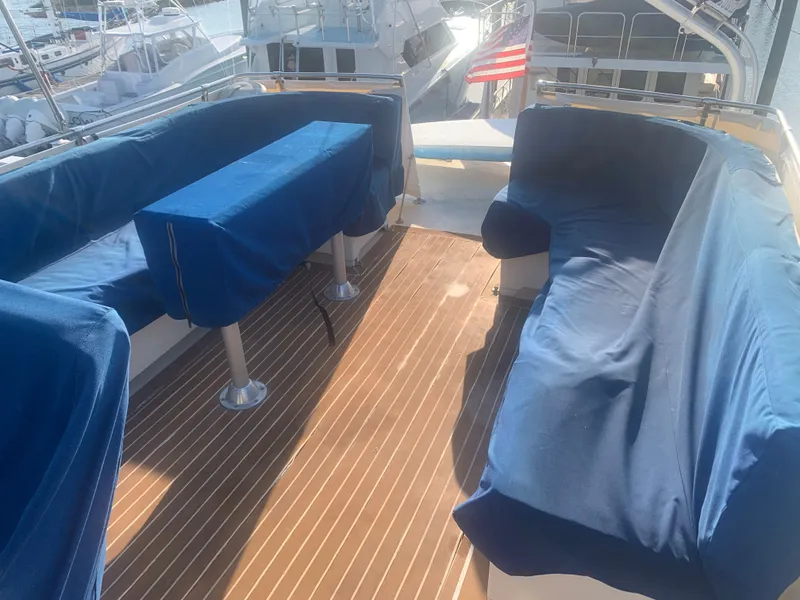 Slide: The Image of Hatteras 53 Extended Deckhouse Motor Yacht 1984 - 152