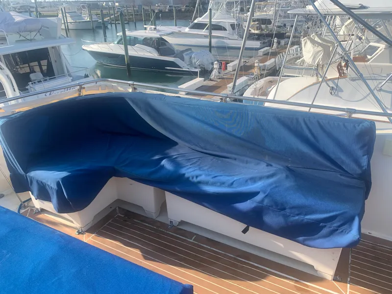 Slide: The Image of Hatteras 53 Extended Deckhouse Motor Yacht 1984 - 156