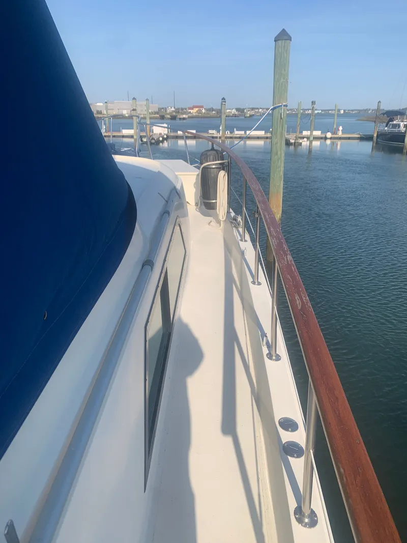 Slide: The Image of Hatteras 53 Extended Deckhouse Motor Yacht 1984 - 162