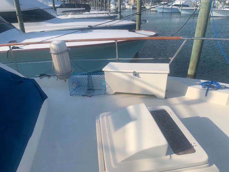 Slide: The Image of Hatteras 53 Extended Deckhouse Motor Yacht 1984 - 166