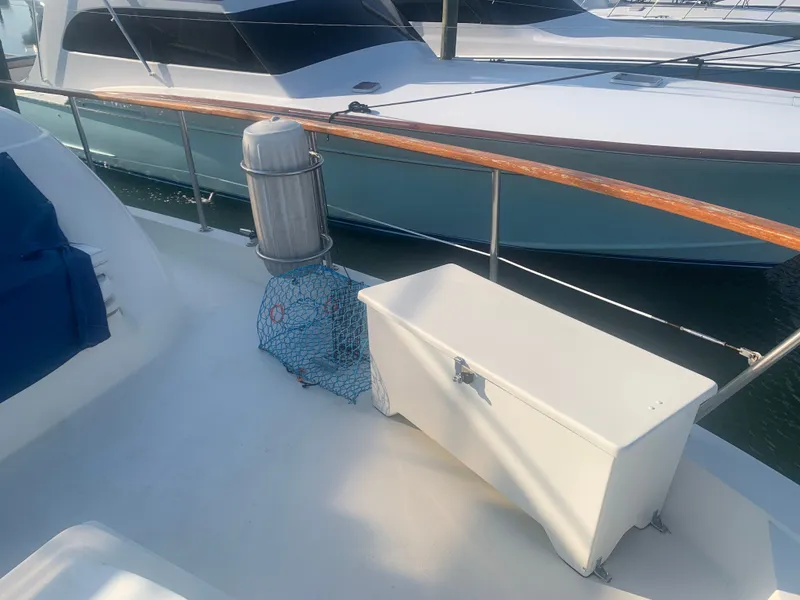 Slide: The Image of Hatteras 53 Extended Deckhouse Motor Yacht 1984 - 167