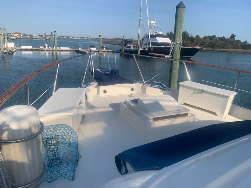 Slide: The Image of Hatteras 53 Extended Deckhouse Motor Yacht 1984 - 176