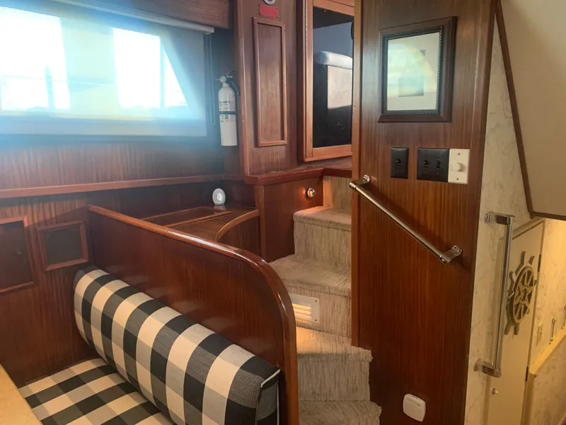 Slide: The Image of Hatteras 53 Extended Deckhouse Motor Yacht 1984 - 30