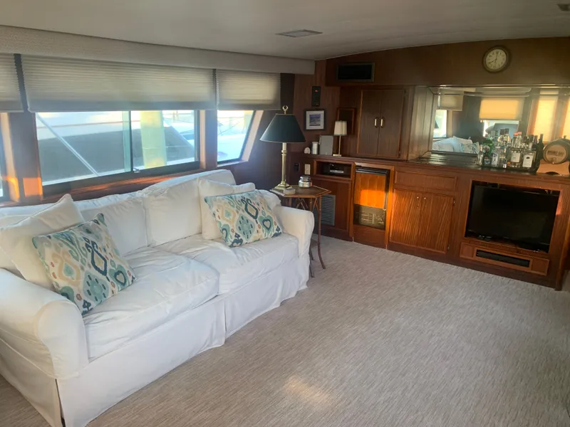 Slide: The Image of Hatteras 53 Extended Deckhouse Motor Yacht 1984 - 7