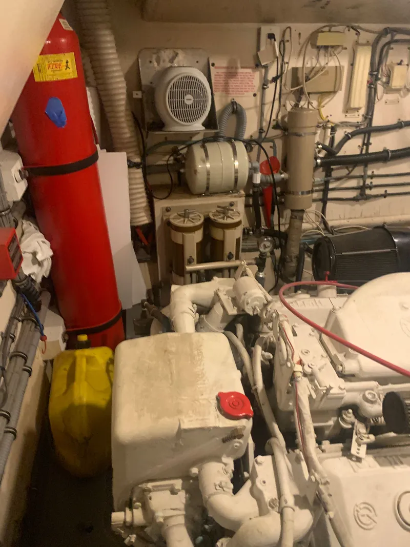 Slide: The Image of Hatteras 53 Extended Deckhouse Motor Yacht 1984 - 81