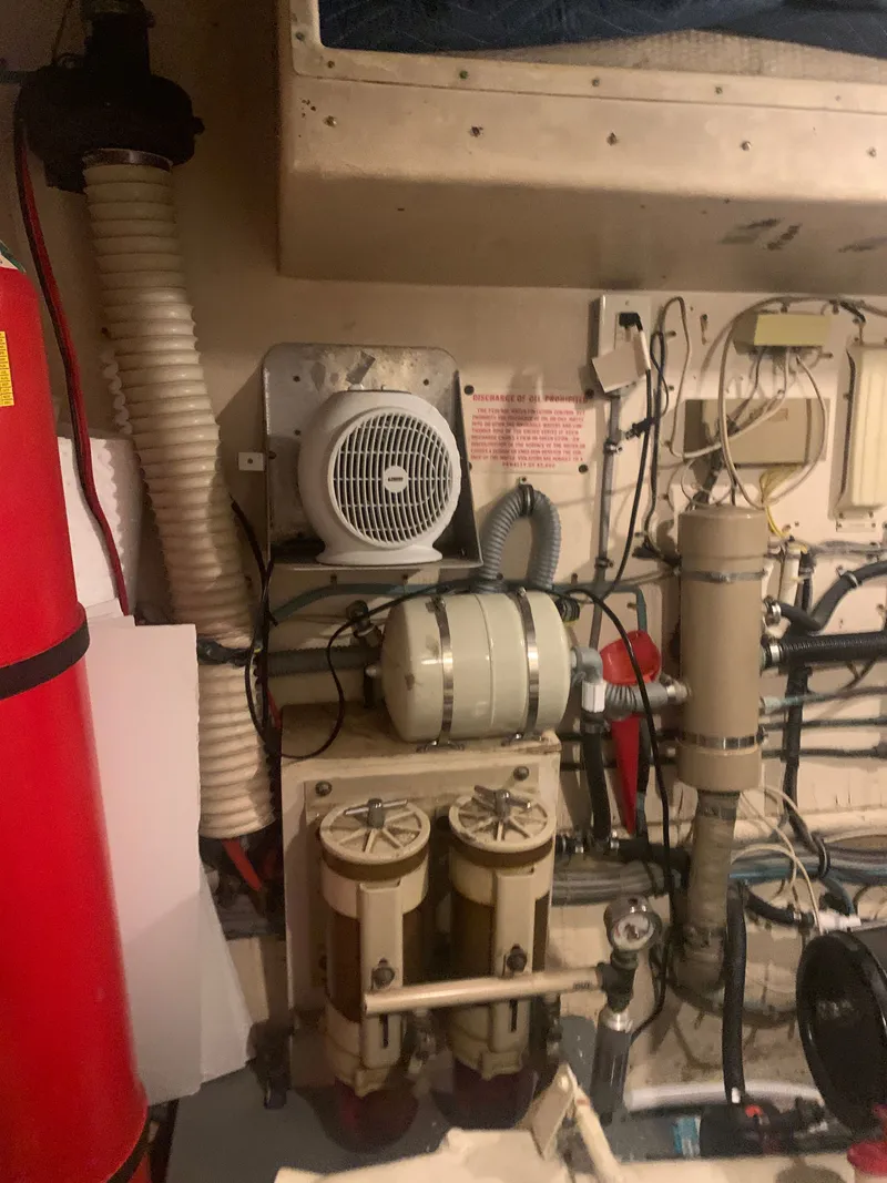 Slide: The Image of Hatteras 53 Extended Deckhouse Motor Yacht 1984 - 82