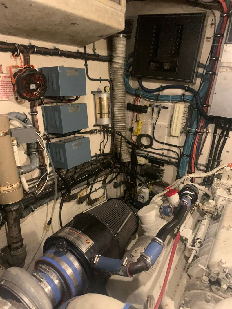 Slide: The Image of Hatteras 53 Extended Deckhouse Motor Yacht 1984 - 93