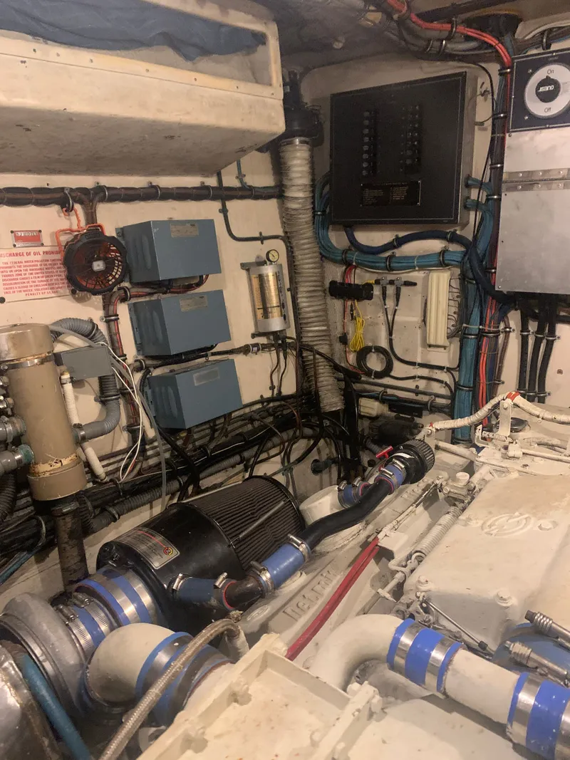 Slide: The Image of Hatteras 53 Extended Deckhouse Motor Yacht 1984 - 96