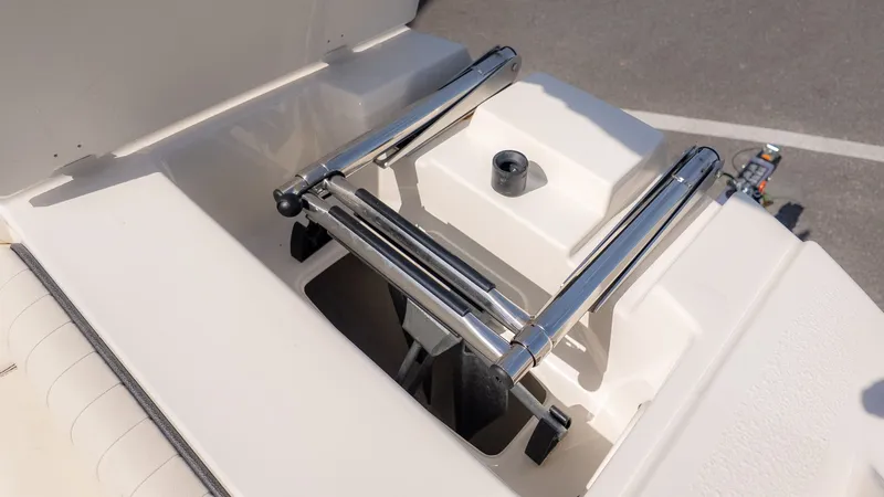 Slide: The Image of Stingray 211 DC 2023 - 19