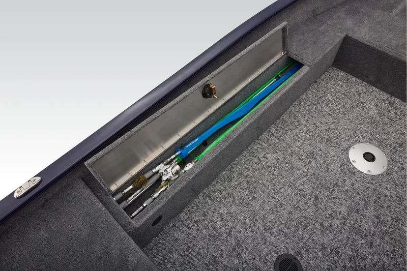 Slide: The Image of Tracker Super Guide V-16 T 2026 - 31