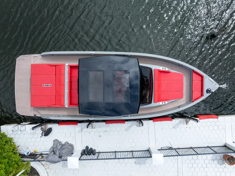 Slide: The Image of De Antonio D42 Open 2023 - 25