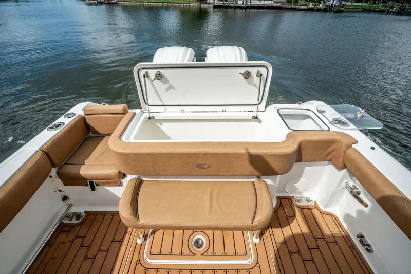 Slide: The Image of Sea Hunt Gamefish 30 Coffin Box 2022 - 23