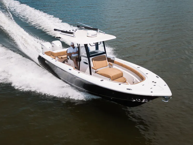 Slide: The Image of Sea Hunt Gamefish 30 Coffin Box 2022 - 3