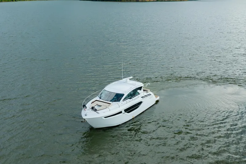 Slide: The Image of Cruisers 42 Cantius 2019 - 7