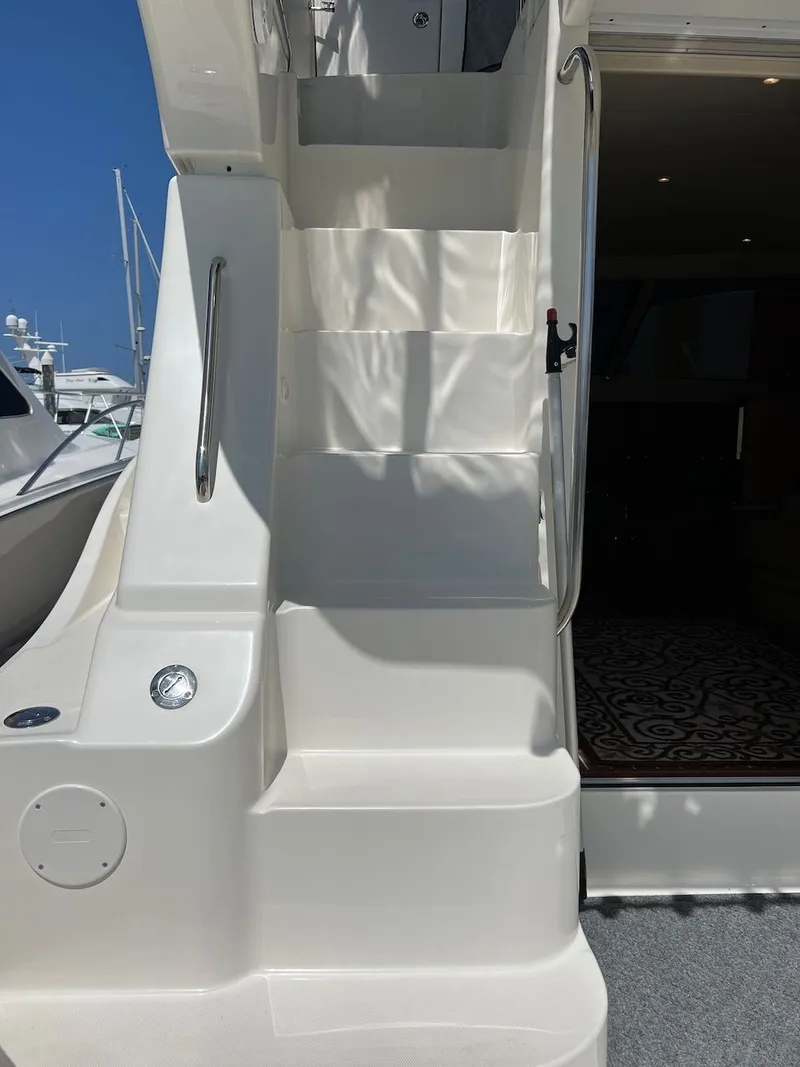 Slide: The Image of Interior of 2007 Silverton 36 Convertible with bathroom and bed. - 33