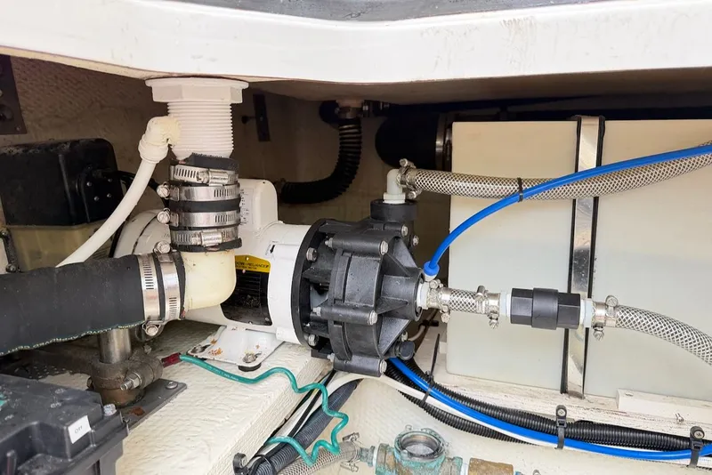 Slide: The Image of Silverton 36 Convertible 2007 - 66