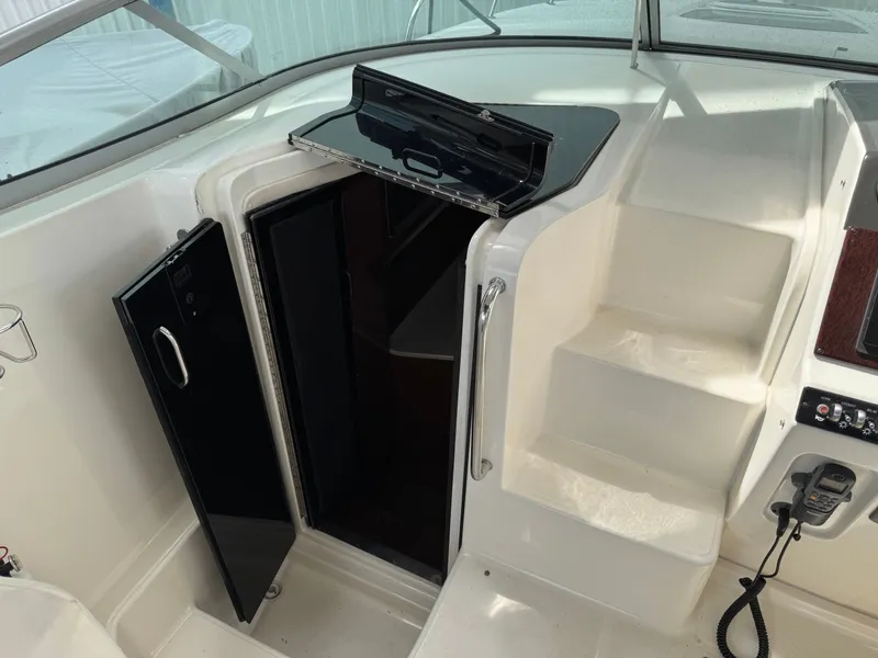 Slide: The Image of Sea Ray Sundancer 310 2010 - 14