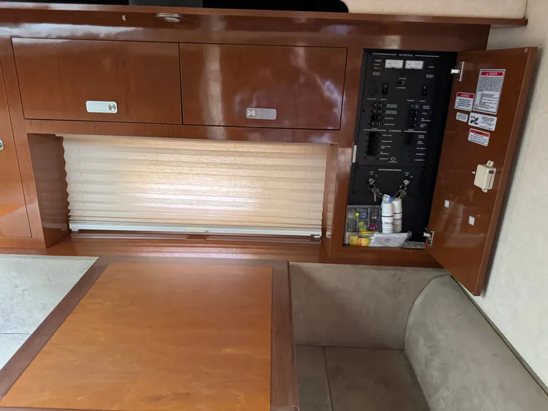 Slide: The Image of Sea Ray Sundancer 310 2010 - 24