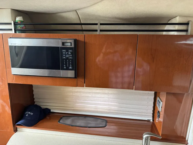 Slide: The Image of Sea Ray Sundancer 310 2010 - 27