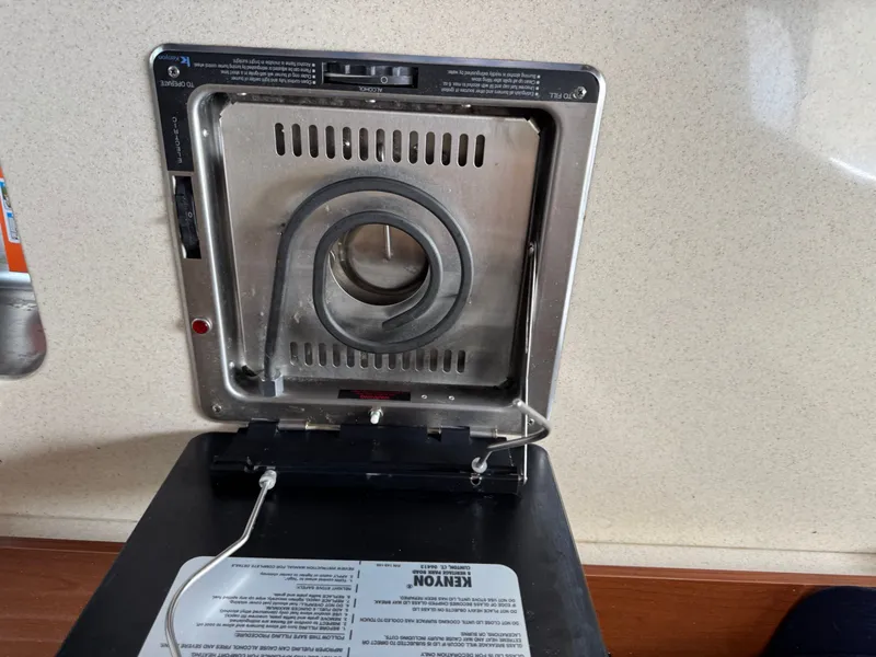 Slide: The Image of Sea Ray Sundancer 310 2010 - 29