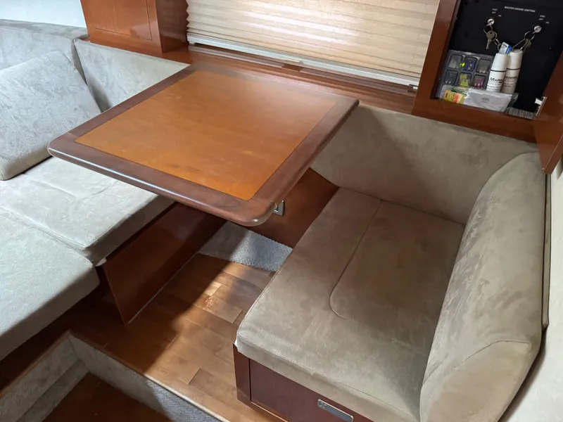 Slide: The Image of Sea Ray Sundancer 310 2010 - 40