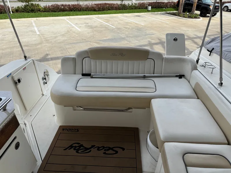 Slide: The Image of Sea Ray Sundancer 310 2010 - 43