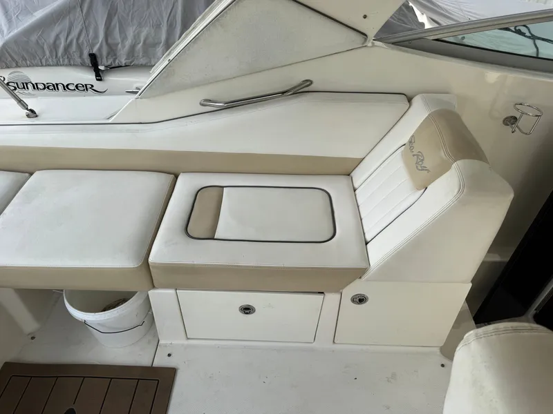 Slide: The Image of Sea Ray Sundancer 310 2010 - 44