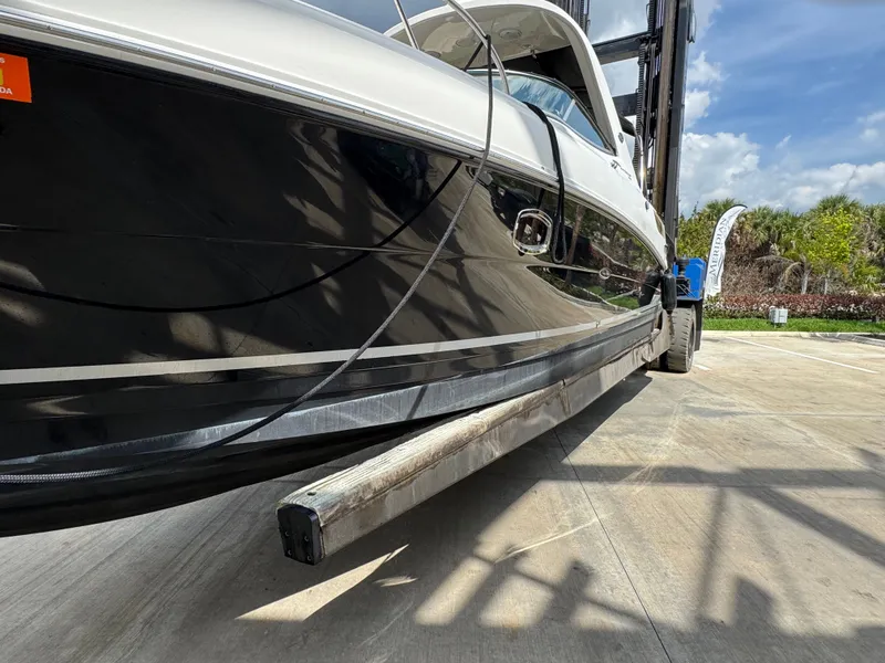 Slide: The Image of Sea Ray Sundancer 310 2010 - 55