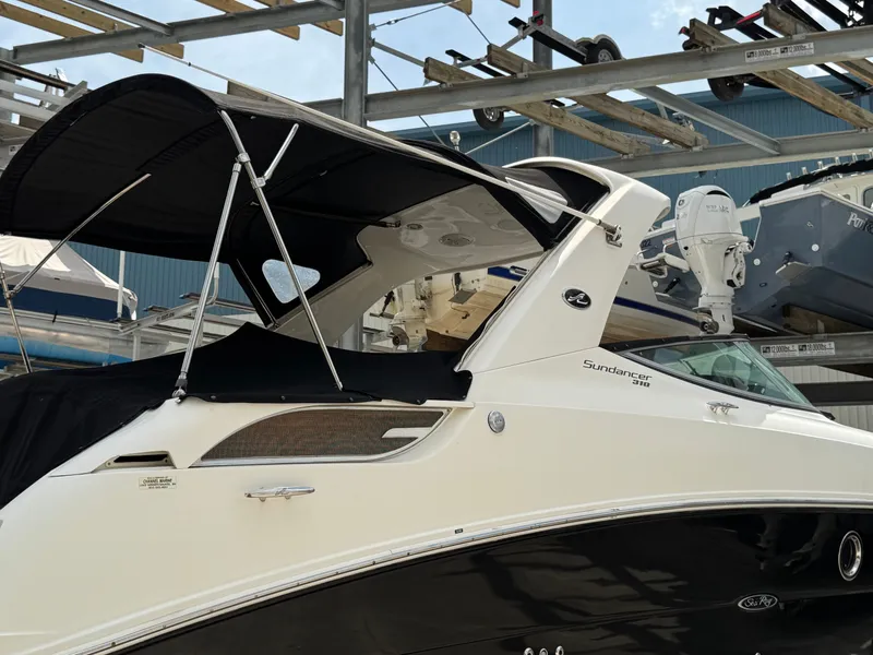 Slide: The Image of Sea Ray Sundancer 310 2010 - 58