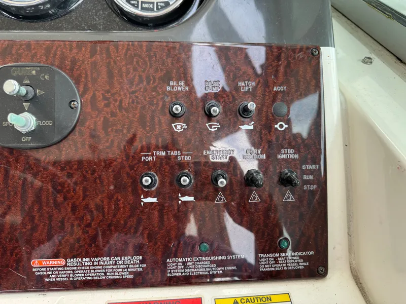 Slide: The Image of Sea Ray Sundancer 310 2010 - 6