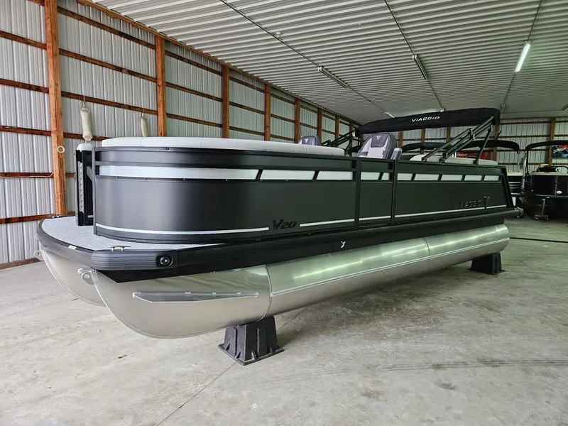 The Image of Viaggio LAGO V20S TRITOON 2026 - 0