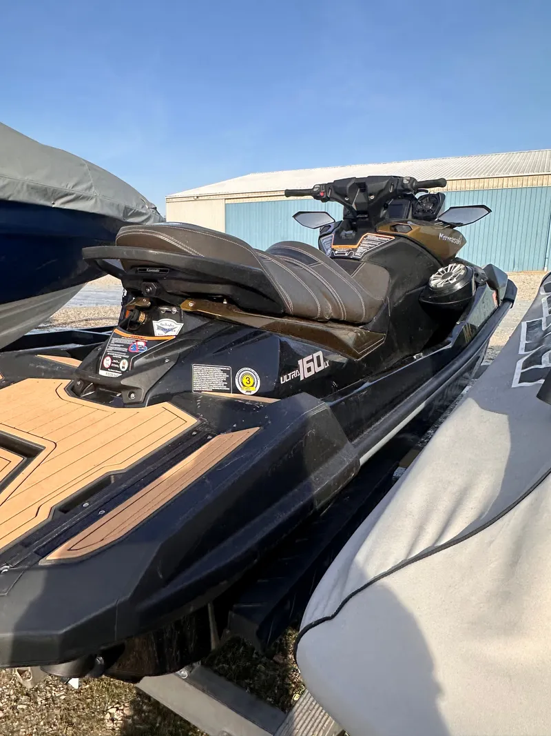 Slide: The Image of Kawasaki ULTRA 160LX 2023 - 16