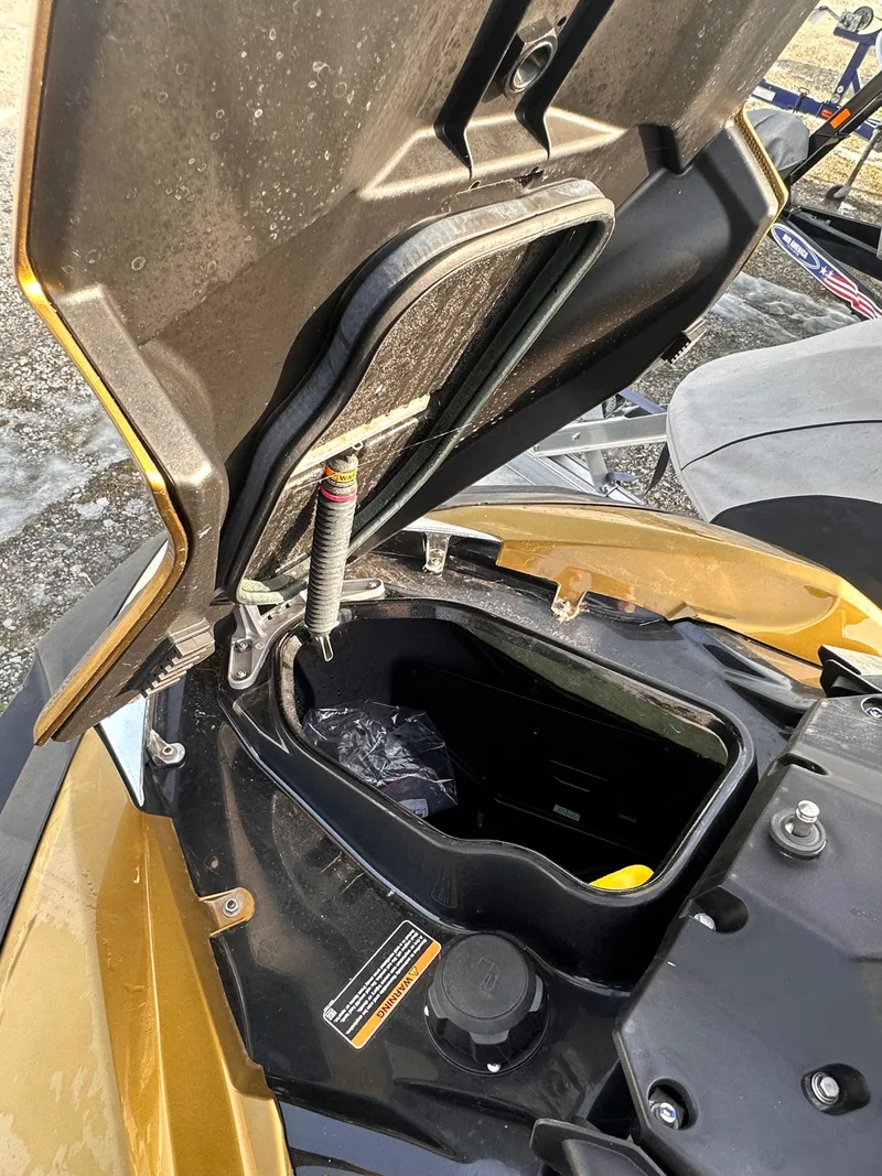 Slide: The Image of Kawasaki ULTRA 160LX 2023 - 17