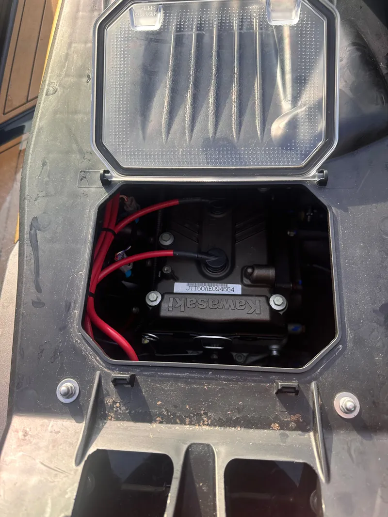 Slide: The Image of Kawasaki ULTRA 160LX 2023 - 21