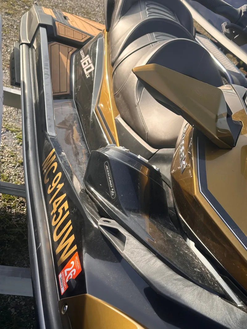 Slide: The Image of Kawasaki ULTRA 160LX 2023 - 6