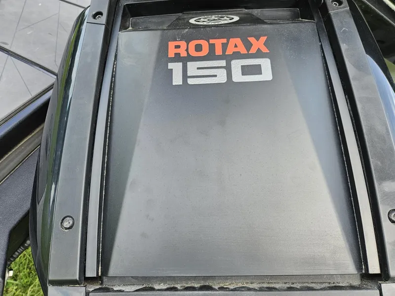 Slide: The Image of Manitou EXPLORE BENCH 22MAX STANDARD STEALTH 2023 - 6