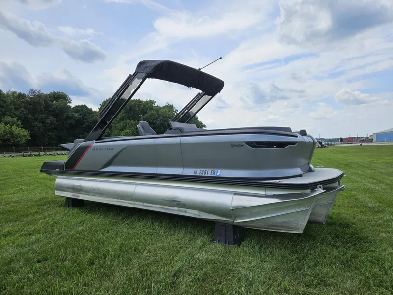 Slide: The Image of Manitou EXPLORE BENCH 22MAX STANDARD STEALTH 2023 - 7