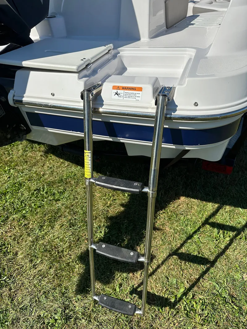 Slide: The Image of Four Winns FL HD200 OB 2019 - 10