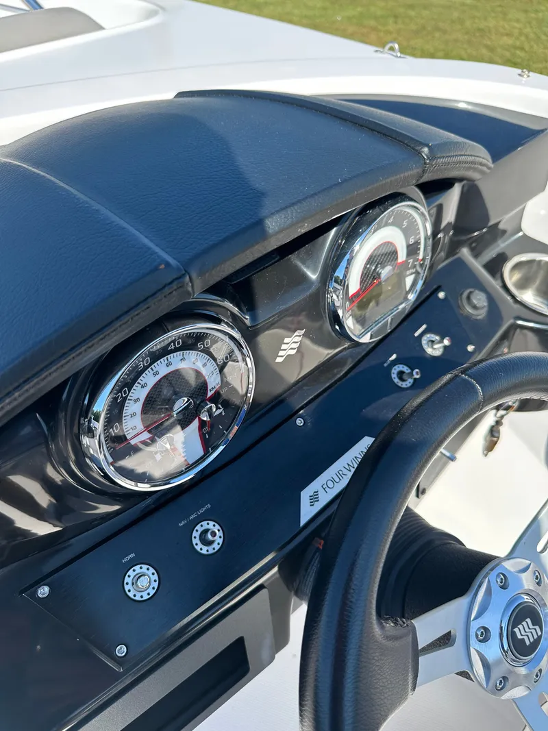 Slide: The Image of Four Winns FL HD200 OB 2019 - 17