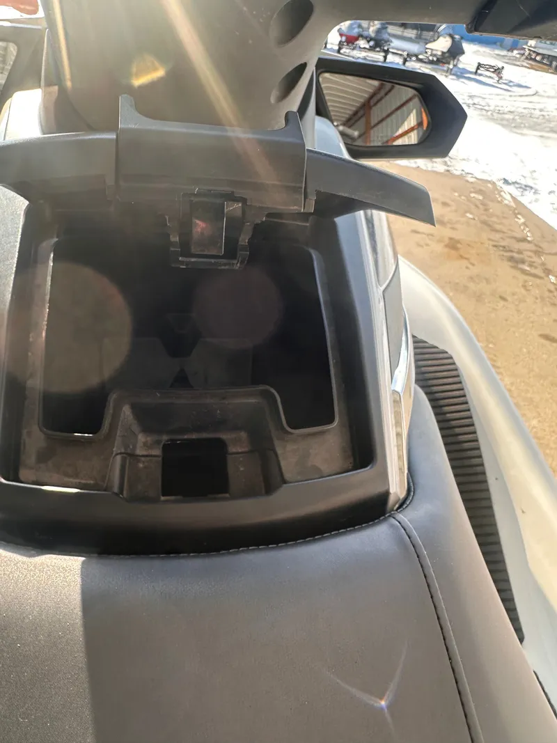 Slide: The Image of Yamaha VX1050A-RB 2016 - 7