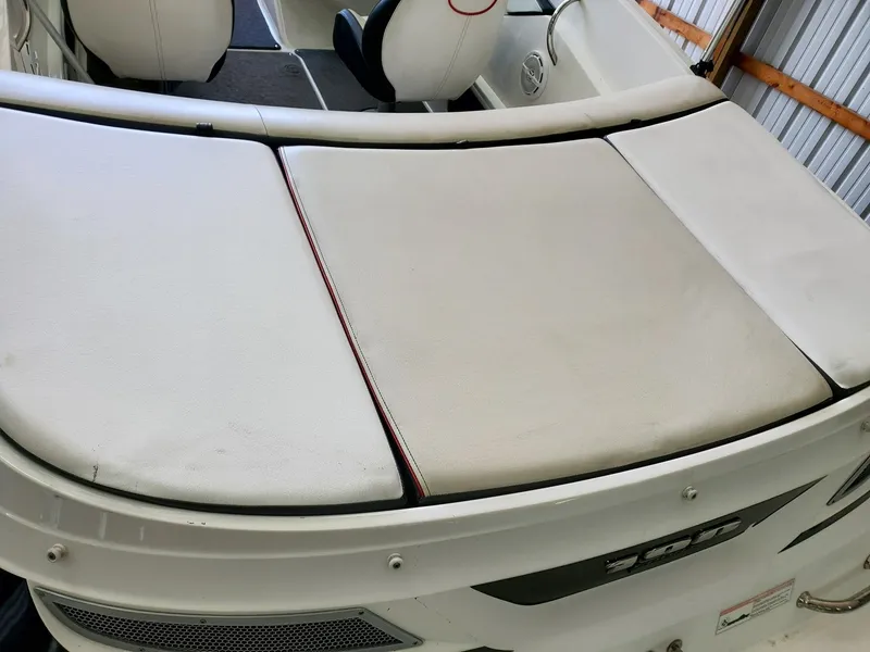 Slide: The Image of Sea Ray 190 Sport 2014 - 17