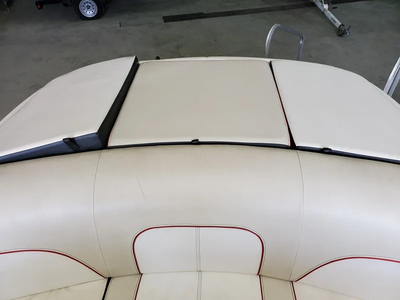 Slide: The Image of Sea Ray 190 Sport 2014 - 32