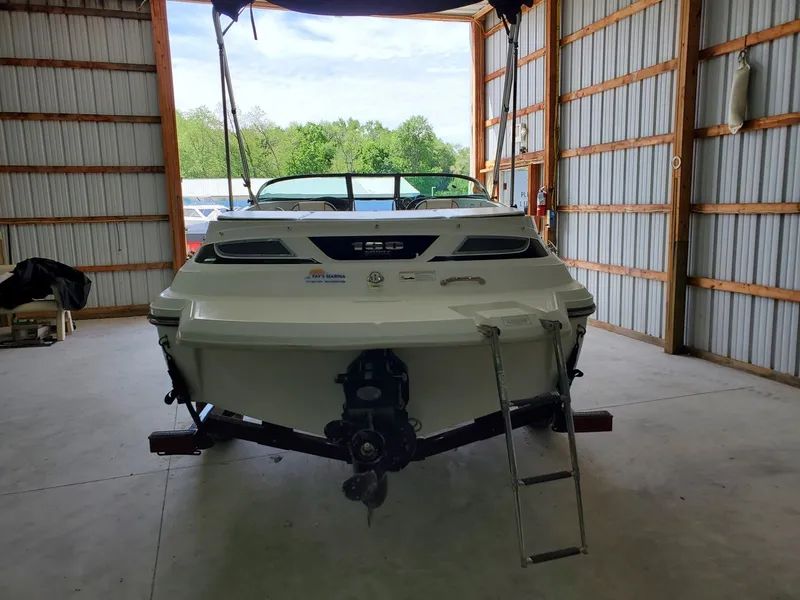 Slide: The Image of Sea Ray 190 Sport 2014 - 9