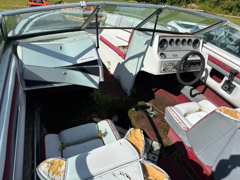 Slide: The Image of Four Winns 200 Horizon 1988 - 6