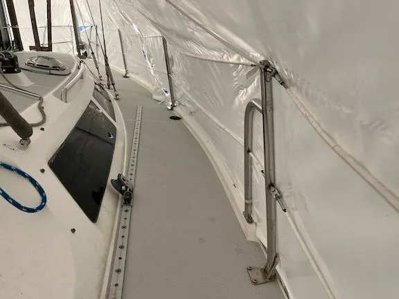 Slide: The Image of Catalina 320 1993 - 34