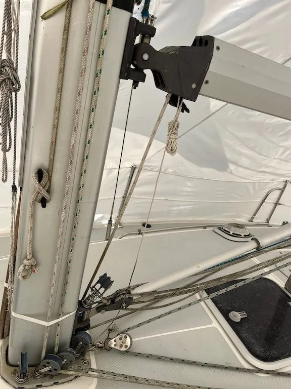 Slide: The Image of Catalina 320 1993 - 37