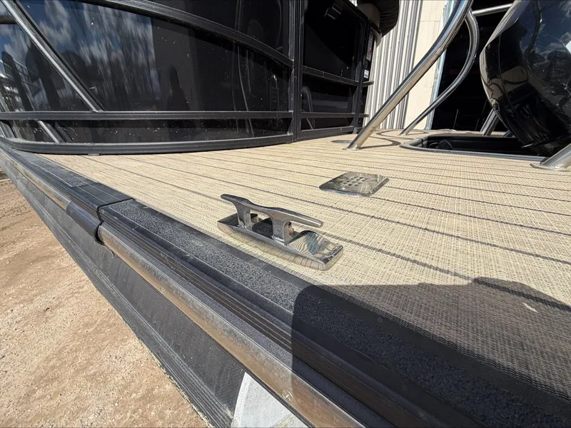 Slide: The Image of Starcraft SLS 3 2023 boat deck with metal cleat. - 6
