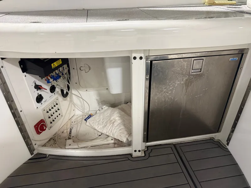 Slide: The Image of Formula 370 Super Sport 2005 - 56