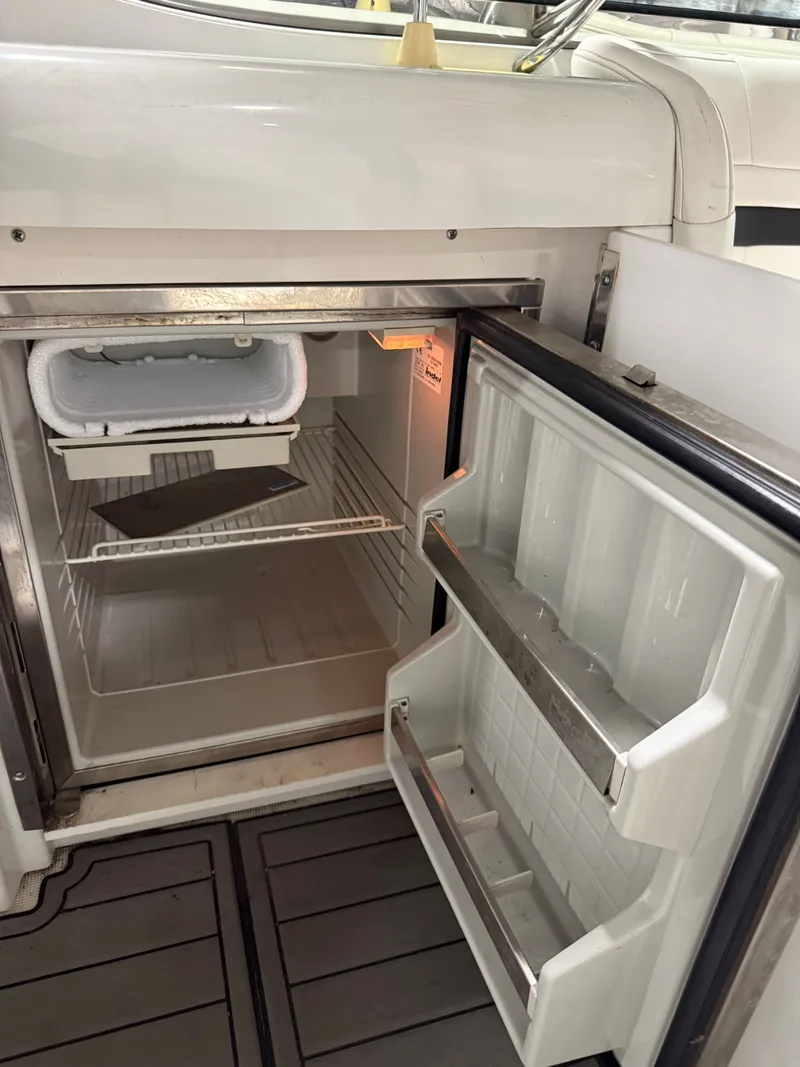 Slide: The Image of Formula 370 Super Sport 2005 - 57