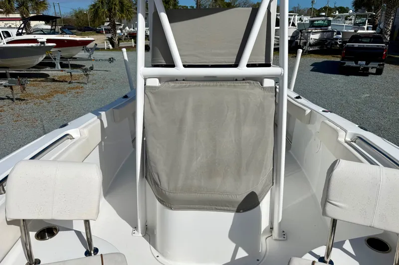 Slide: The Image of 2022 Sea Hunt Ultra 229 boat identification plate with ABYC and Coosa Composites stickers. - 37